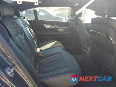 Zdjęcie 10 z 14 samochodu: 2022 BMW 740 I VIN:WBA7T2C03NCJ43914 - miniatura