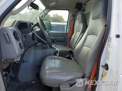 Zdjęcie 7 z 12 samochodu: 2014 FORD ECONOLINE E150 VAN VIN:1FTNE1EW3EDA18504 - miniatura
