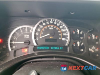 Zdjęcie 9 z 13 samochodu: 2005 HUMMER H2 VIN:5GRGN23U95H126939 - miniatura