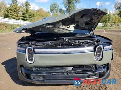 Piąte zdjęcie samochodu w środku: 2026 RIVIAN R1T PREMIUM VIN:7FCTGAAP5TN042742 - miniatura