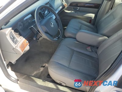 Zdjęcie 7 z 12 samochodu: 2007 MERCURY GRAND MARQUIS LS VIN:2MEFM75W57X622351 - miniatura