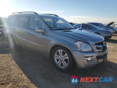 Czwarte zdjęcie samochodu z boku: 2007 MERCEDES-BENZ GL 450 4MATIC VIN:4JGBF71E97A123659 - miniatura