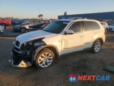 2013 BMW X5 XDRIVE35I 5UXZV4C51D0B17049 - główne zdjęcie licytacji z USA - miniatura