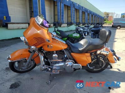 Trzecie zdjęcie samochodu z tyłu: 2009 HARLEY-DAVIDSON FLHTCU VIN:1HD1FC4199Y610788 - miniatura