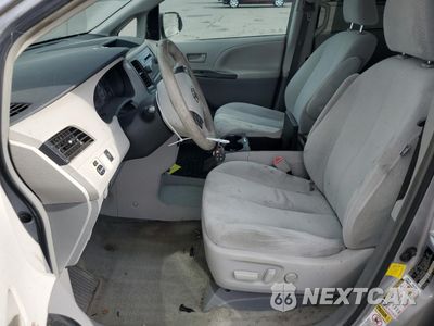 Zdjęcie 7 z 15 samochodu: 2012 TOYOTA SIENNA LE VIN:5TDKK3DC7CS208225 - miniatura
