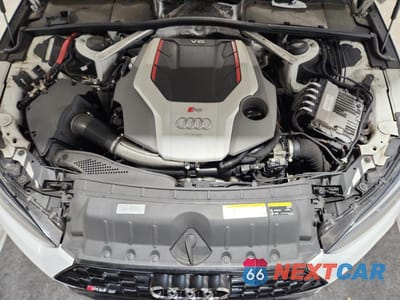 Zdjęcie 11 z 12 samochodu: 2019 AUDI RS5 VIN:WUABWDF51KA901542 - miniatura