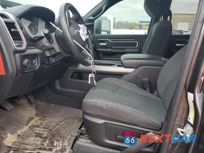 Zdjęcie 7 z 13 samochodu: 2024 RAM 2500 BIG HORN VIN:3C6UR5DL3RG217454 - miniatura