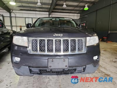 Piąte zdjęcie samochodu w środku: 2013 JEEP GRAND CHEROKEE LAREDO VIN:1C4RJFAG4DC556254 - miniatura