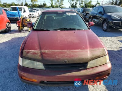 Piąte zdjęcie samochodu w środku: 1995 HONDA ACCORD EX VIN:JHMCD5561SC002402 - miniatura