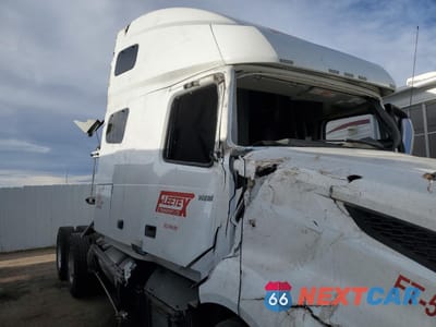Zdjęcie 9 z 10 samochodu: 2022 VOLVO VN VNL VIN:4V4NC9EH9NN293086 - miniatura