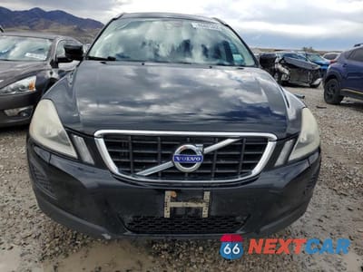 Piąte zdjęcie samochodu w środku: 2011 VOLV XC60 AWD W/MOONROOF VIN:YV4902DZ7B2212362 - miniatura