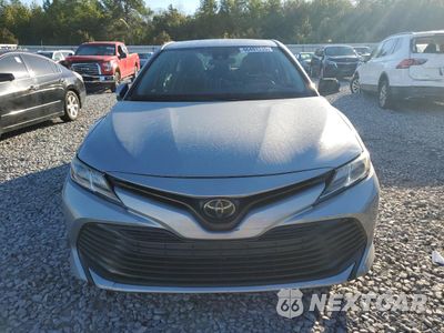 Piąte zdjęcie samochodu w środku: 2019 TOYOTA CAMRY L VIN:4T1B11HK1KU257712 - miniatura