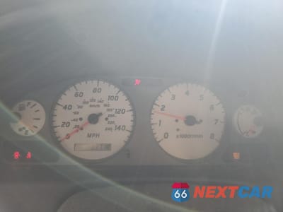 Zdjęcie 9 z 12 samochodu: 2001 NISSAN SENTRA SE VIN:3N1BB51D71L112870 - miniatura