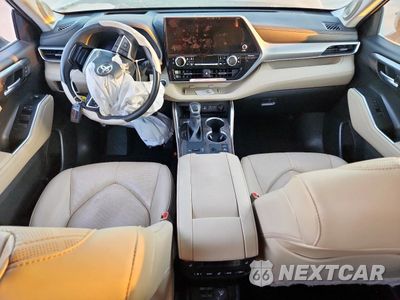 Zdjęcie 8 z 15 samochodu: 2024 TOYOTA HIGHLANDER HYBRID LIMITED VIN:5TDEBRCH2RS640467 - miniatura