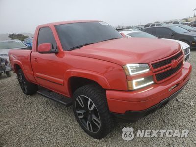 Czwarte zdjęcie samochodu z boku: 2004 CHEVROLET SILVERADO C1500 VIN:1GCEC14X84Z352268 - miniatura