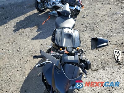 Piąte zdjęcie samochodu w środku: 2025 YAMAHA YZFR7 VIN:JYARM38E9SA017126 - miniatura