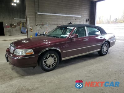 2006 LINCOLN TOWN CAR DESIGNER 1LNHM83W96Y609728 - główne zdjęcie licytacji z USA - miniatura