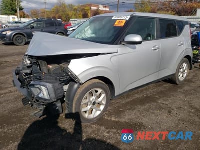 2021 KIA SOUL LX KNDJ23AU4M7751830 - główne zdjęcie licytacji z USA - miniatura