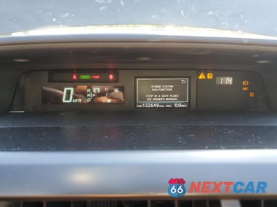 Zdjęcie 9 z 14 samochodu: 2016 TOYOTA PRIUS V VIN:JTDZN3EU0GJ047023 - miniatura