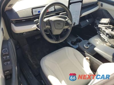 Zdjęcie 8 z 13 samochodu: 2024 FORD MUSTANG MACH-E PREMIUM VIN:3FMTK3S51RMA26968 - miniatura