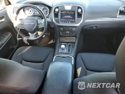 Zdjęcie 8 z 12 samochodu: 2020 CHRYSLER 300 TOURING VIN:2C3CCAAG9LH230002 - miniatura