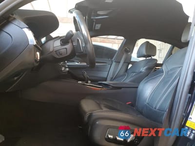 Zdjęcie 7 z 15 samochodu: 2019 BMW M550XI VIN:WBAJB9C50KB464629 - miniatura