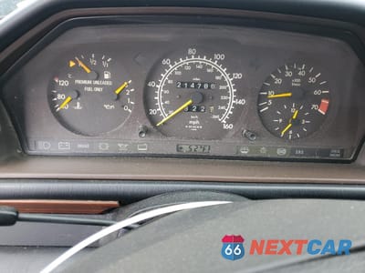 Zdjęcie 9 z 12 samochodu: 1993 MERCEDES-BENZ 300 E VIN:WDBEA32E5PB994476 - miniatura