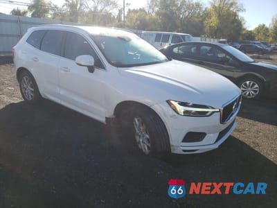 Czwarte zdjęcie samochodu z boku: 2020 VOLVO XC60 T5 MOMENTUM VIN:YV4102DK3L1423582 - miniatura
