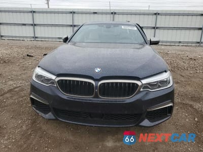 Piąte zdjęcie samochodu w środku: 2018 BMW Motorrad M550XI VIN:WBAJB9C52JG463631 - miniatura
