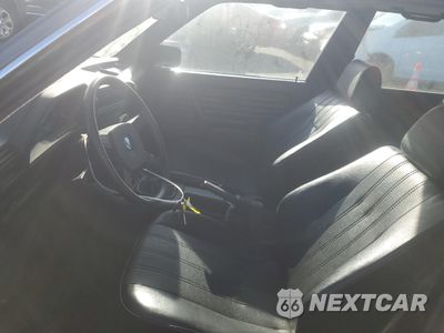 Zdjęcie 7 z 12 samochodu: 1986 BMW 325 E VIN:WBAAB5403G9675625 - miniatura
