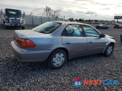 Trzecie zdjęcie samochodu z tyłu: 2000 HONDA ACCORD LX VIN:1HGCG1644YA021790 - miniatura