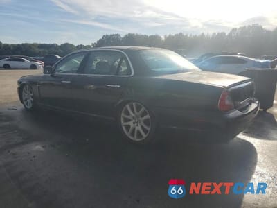 Drugie zdjęcie samochodu z przodu: 2008 JAGUAR XJ8 L VIN:SAJWA79B68SH19648 - miniatura