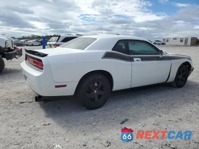 Trzecie zdjęcie samochodu z tyłu: 2010 DODGE CHALLENGER SE VIN:2B3CJ4DV2AH322841 - miniatura