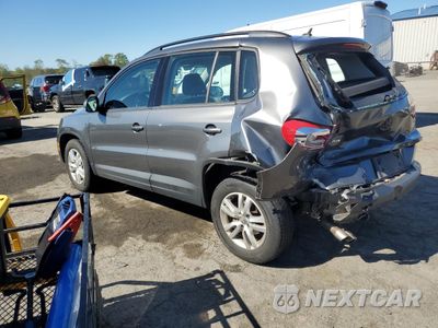 Drugie zdjęcie samochodu z przodu: 2016 VOLKSWAGEN TIGUAN S VIN:WVGBV7AXXGW607203 - miniatura