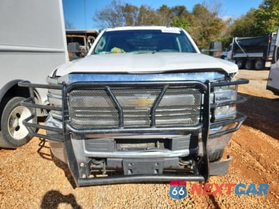 Piąte zdjęcie samochodu w środku: 2015 CHEVROLET SILVERADO FLATBED TRUCK VIN:1GB4KZC89FF584569 - miniatura