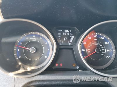 Zdjęcie 9 z 15 samochodu: 2013 HYUNDAI ELANTRA GLS VIN:KMHDH4AE5DU838689 - miniatura