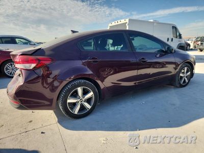 Trzecie zdjęcie samochodu z tyłu: 2018 KIA FORTE LX VIN:3KPFL4A7XJE171237 - miniatura