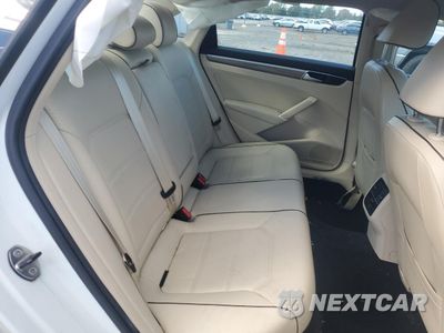 Zdjęcie 10 z 14 samochodu: 2016 VOLKSWAGEN PASSAT SE VIN:1VWBT7A39GC057532 - miniatura