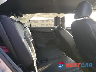 Zdjęcie 11 z 14 samochodu: 2022 VOLKSWAGEN TIGUAN SE R-LINE BLACK VIN:3VVCB7AXXNM000959 - miniatura