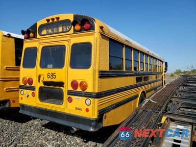 Czwarte zdjęcie samochodu z boku: 2006 THOMAS SAF-T-LINER C2 - SCHOOL BUS VIN:4UZAAXCS96CV84196 - miniatura