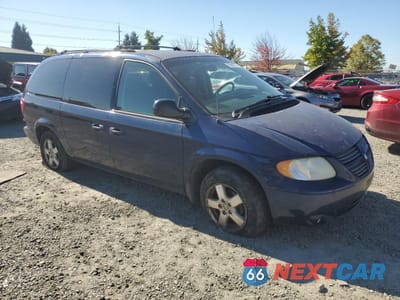 Czwarte zdjęcie samochodu z boku: 2005 DODGE GRAND CARAVAN SXT VIN:2D4GP44L55R438003 - miniatura