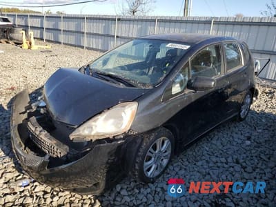 2011 HONDA FIT SPORT JHMGE8G53BS011726 - główne zdjęcie licytacji z USA - miniatura