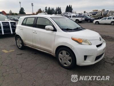 Czwarte zdjęcie samochodu z boku: 2014 TOYOTA SCION XD VIN:JTKKUPB40E1044421 - miniatura