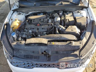 Zdjęcie 11 z 13 samochodu: 2022 KIA K5 LXS VIN:5XXG14J24NG106119 - miniatura