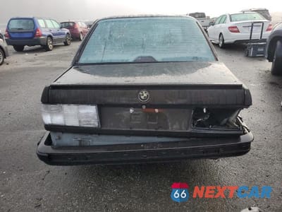 Zdjęcie 6 z 12 samochodu: 1989 BMW 325 I VIN:WBAAA1309K4206106 - miniatura