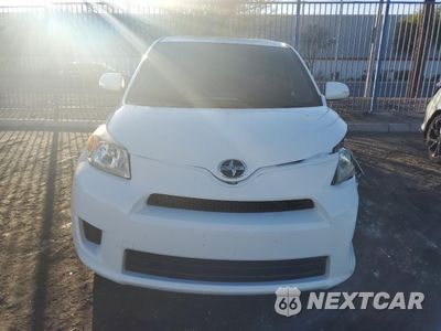 Piąte zdjęcie samochodu w środku: 2013 TOYOTA SCION XD VIN:JTKKUPB47D1029848 - miniatura
