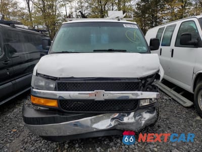 Piąte zdjęcie samochodu w środku: 2021 CHEVROLET EXPRESS G2500 - CARGO VAN VIN:1GCWGAF77M1309822 - miniatura