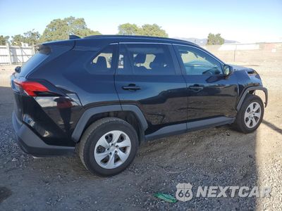 Trzecie zdjęcie samochodu z tyłu: 2019 TOYOTA RAV4 LE VIN:JTMH1RFV3KD014090 - miniatura