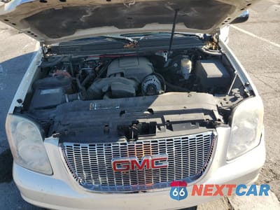 Zdjęcie 12 z 15 samochodu: 2008 GMC YUKON XL K1500 VIN:1GKFK16358R255511 - miniatura