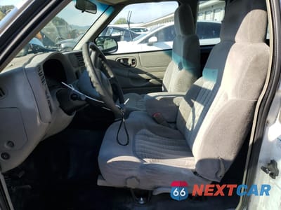 Zdjęcie 7 z 15 samochodu: 2002 CHEVROLET S TRUCK S10 VIN:1GCCS19W528185316 - miniatura